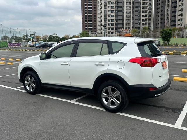 Toyota RAV4  第5張相片