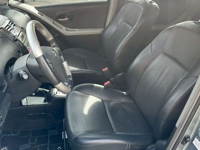 Toyota Yaris  第10張相片