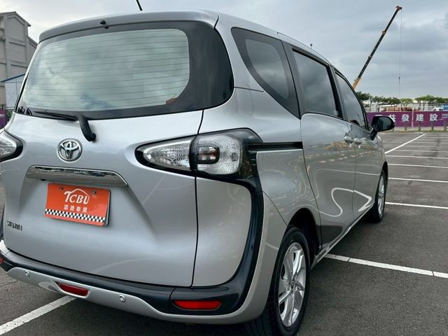 Toyota Yaris  第9張相片