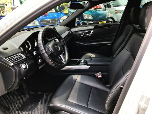 M-BENZ賓士 E200  第6張相片