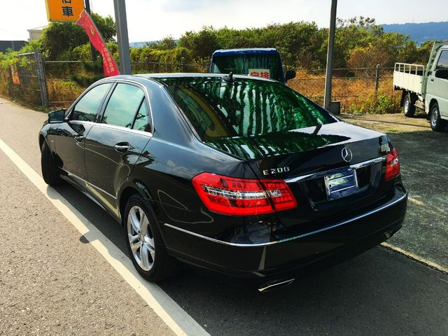M-BENZ賓士 E200  第3張相片