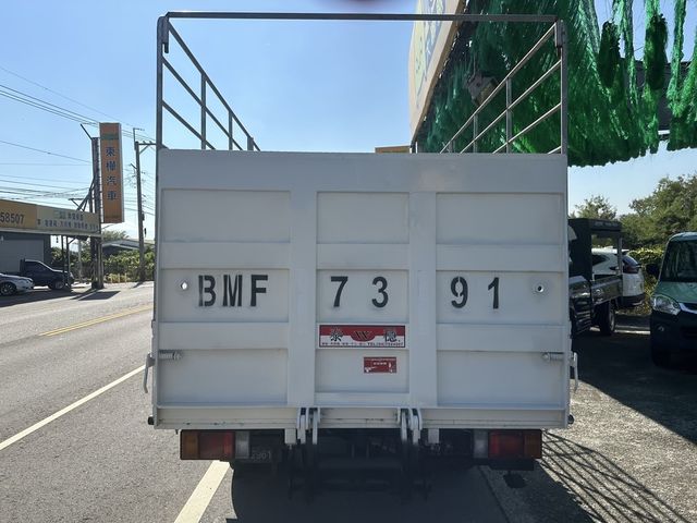 ISUZU五十鈴 ELF  第4張相片