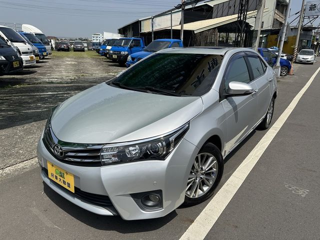 TOYOTA豐田 ALTIS  第1張相片