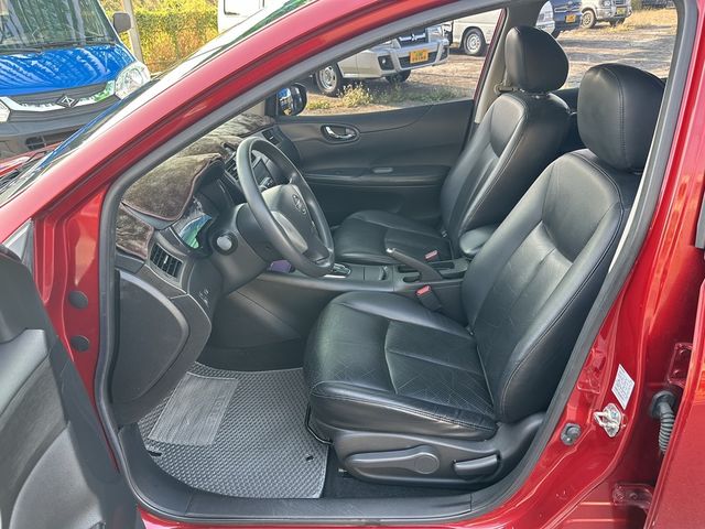 NISSAN日產 TIIDA  第6張相片