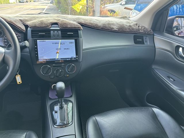 NISSAN日產 TIIDA  第10張相片