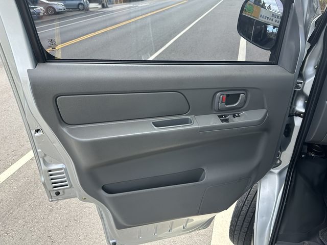 MITSUBISHI三菱 VERYCA  第5張相片