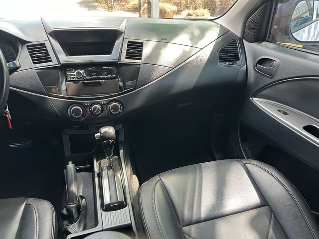 MITSUBISHI三菱 ZINGER  第9張相片