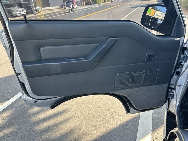 MITSUBISHI三菱 DELICA  第5張相片