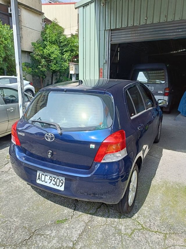 TOYOTA豐田 YARIS  第2張相片