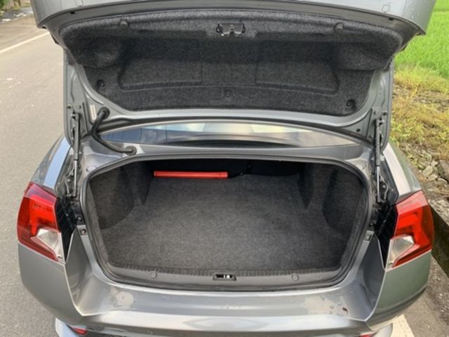 MITSUBISHI三菱 LANCER  第13張相片