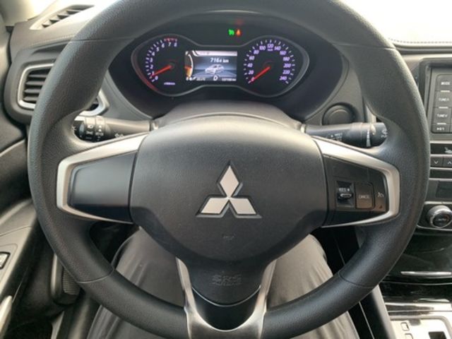MITSUBISHI三菱 LANCER  第14張相片