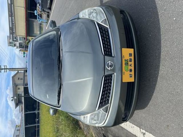 NISSAN日產 TIIDA  第2張相片