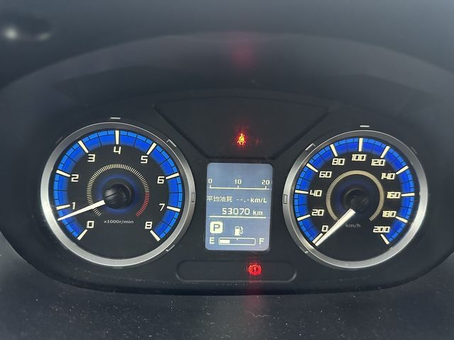 MITSUBISHI三菱 ZINGER  第7張相片