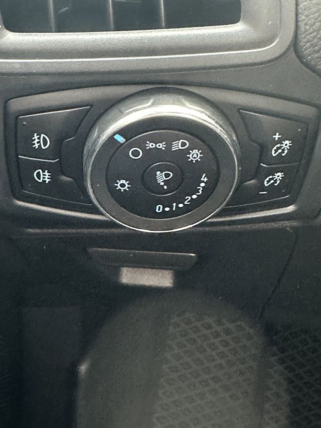 FORD福特 FOCUS  第16張相片