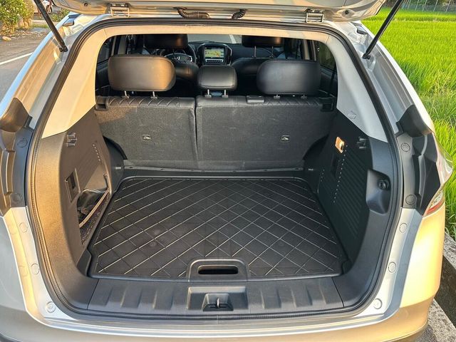 LUXGEN納智捷 U6 TURBO  第10張相片