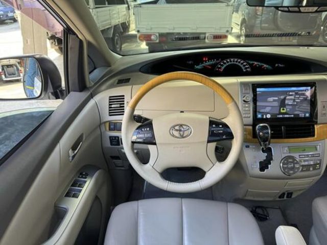 TOYOTA豐田 PREVIA  第6張相片