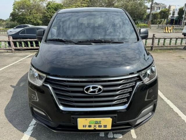 HYUNDAI現代 STAREX  第3張相片