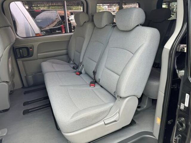 HYUNDAI現代 STAREX  第11張相片