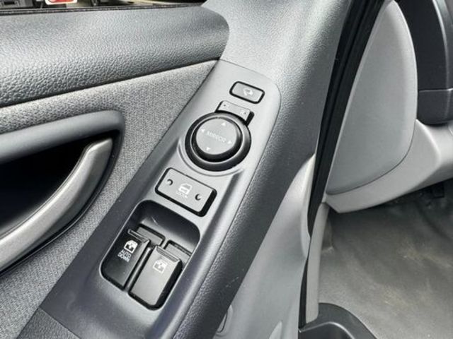 HYUNDAI現代 STAREX  第8張相片