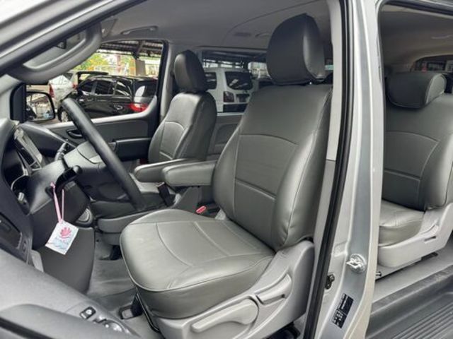 HYUNDAI現代 STAREX  第14張相片