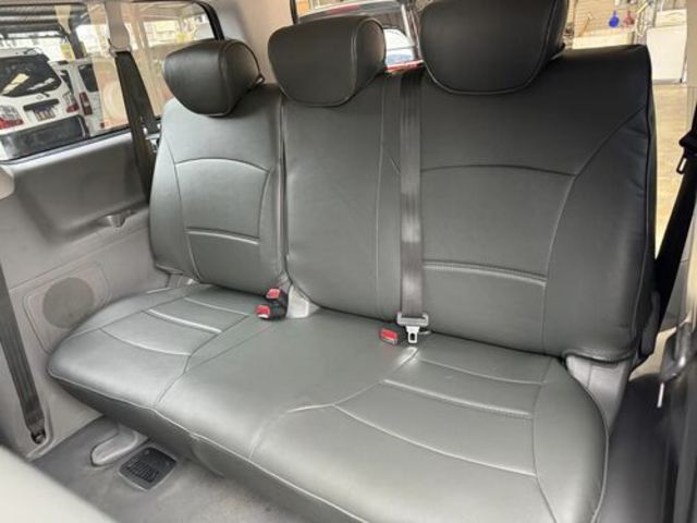 HYUNDAI現代 STAREX  第17張相片