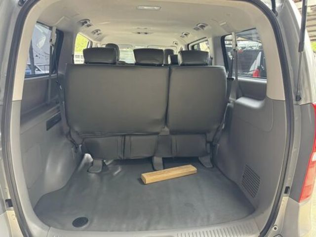 HYUNDAI現代 STAREX  第18張相片