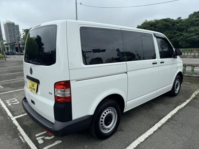 VOLKSWAGEN福斯 T5  第2張相片