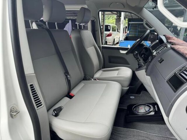VOLKSWAGEN福斯 T5  第8張相片