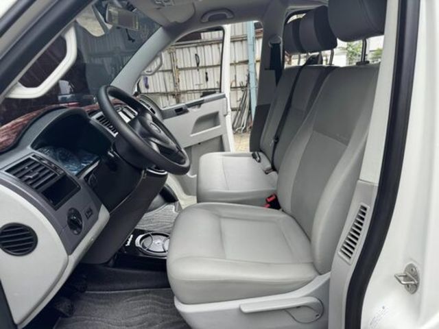 VOLKSWAGEN福斯 T5  第9張相片