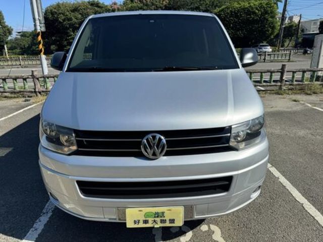 VOLKSWAGEN福斯 T5 CARAVELLE  第2張相片