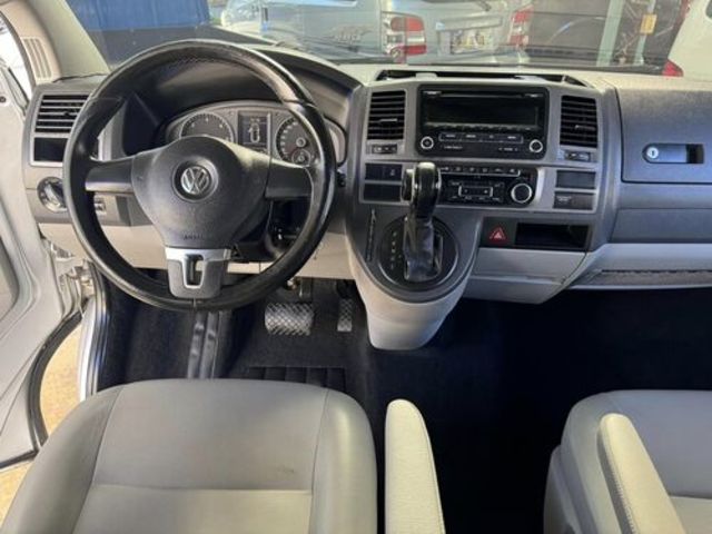 VOLKSWAGEN福斯 T5 CARAVELLE  第5張相片