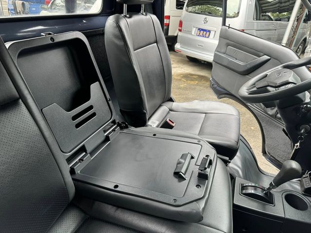 MITSUBISHI三菱 DELICA  第11張相片