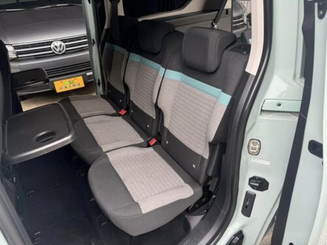 CITROEN雪鐵龍 BERLINGO  第8張相片