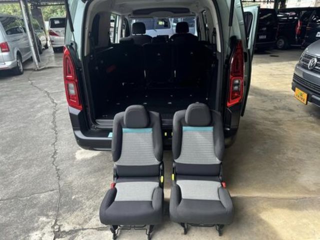 CITROEN雪鐵龍 BERLINGO  第13張相片