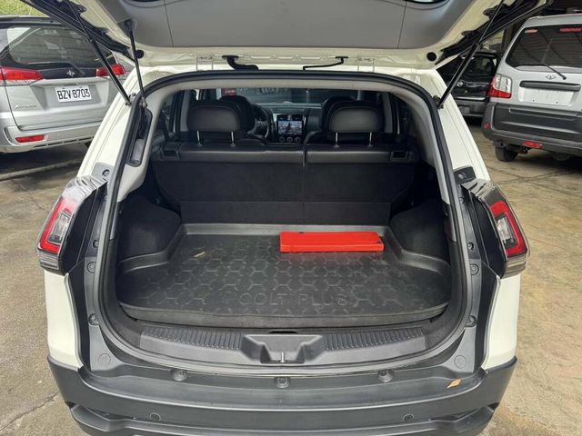 MITSUBISHI三菱 COLT PLUS  第3張相片