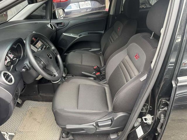 MITSUBISHI三菱 COLT PLUS  第7張相片