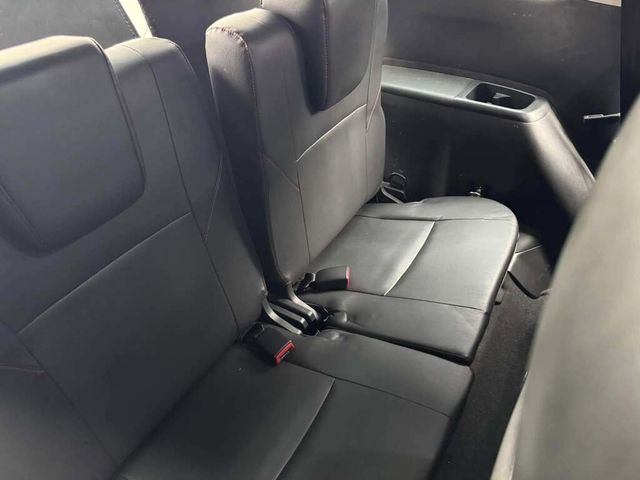 TOYOTA豐田 WISH  第5張相片