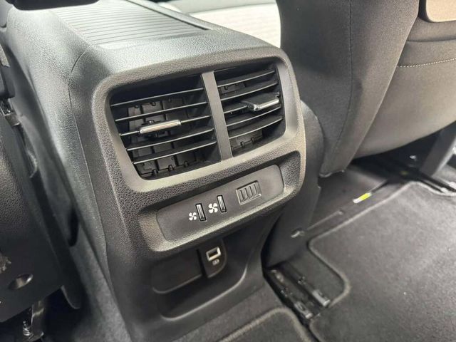 CITROEN雪鐵龍 BERLINGO  第8張相片