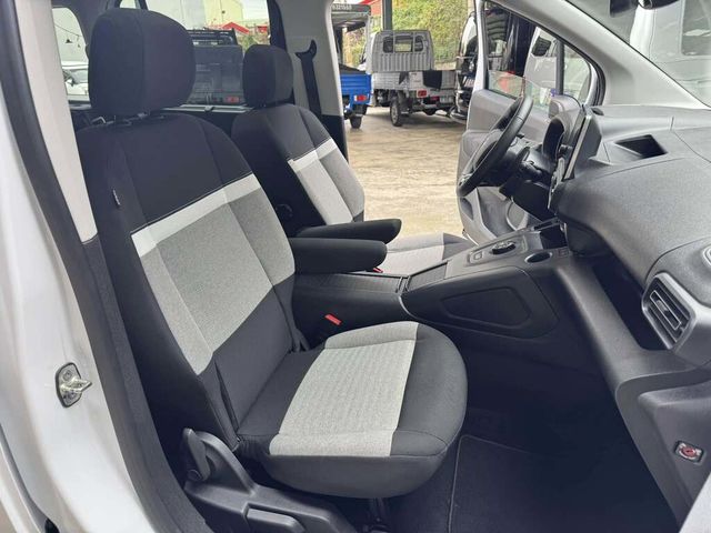 CITROEN雪鐵龍 BERLINGO  第13張相片