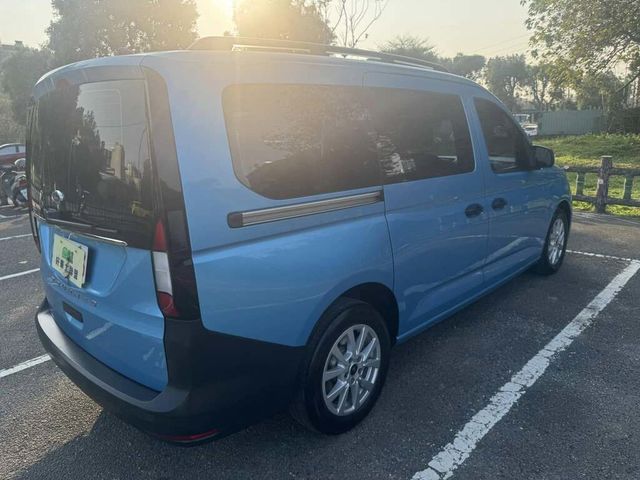 FORD福特 TOURNEO CONNECT  第2張相片