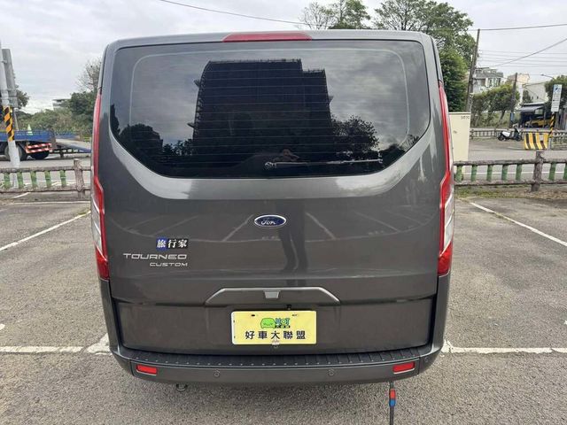 FORD福特 TOURNEO CUSTOM  第2張相片