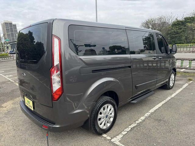 FORD福特 TOURNEO CUSTOM  第3張相片