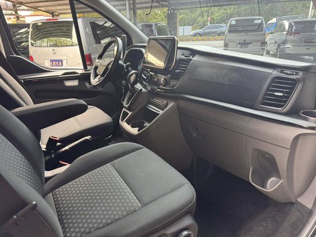 FORD福特 TOURNEO CUSTOM  第7張相片