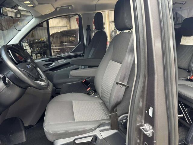 FORD福特 TOURNEO CUSTOM  第9張相片