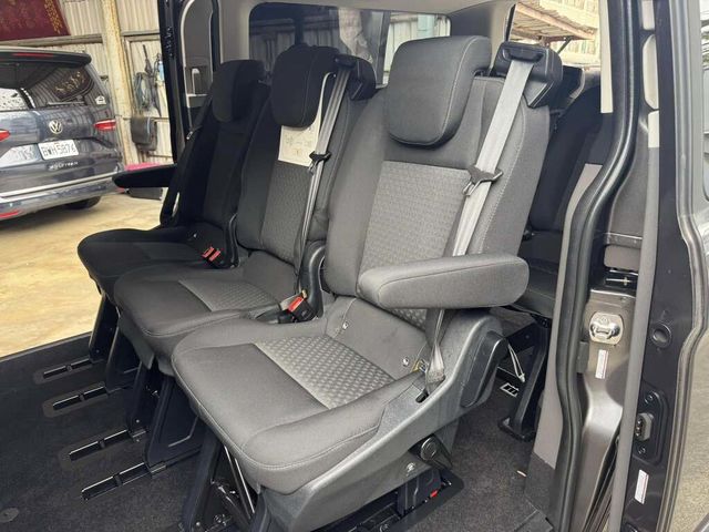 FORD福特 TOURNEO CUSTOM  第10張相片