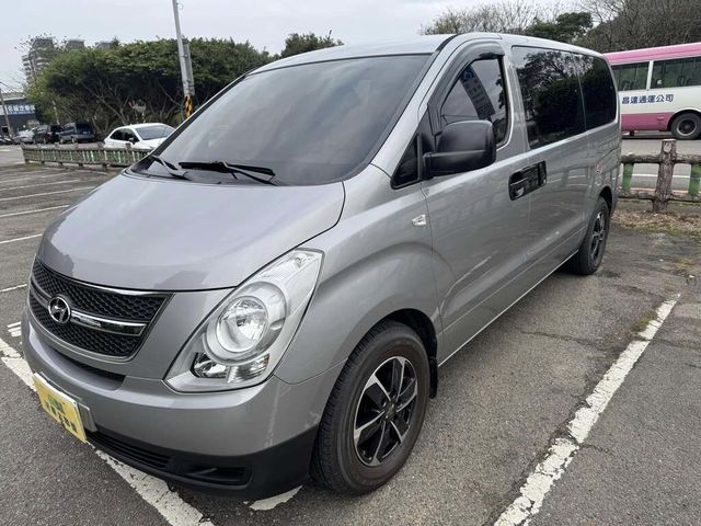 HYUNDAI現代 GRAND STAREX  第1張相片