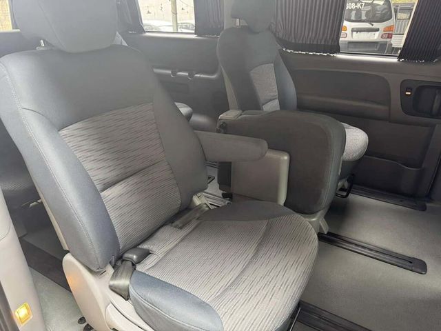 HYUNDAI現代 GRAND STAREX  第19張相片