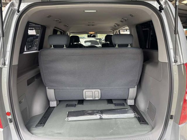 HYUNDAI現代 GRAND STAREX  第29張相片