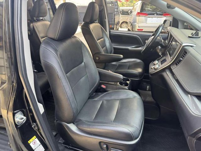 TOYOTA豐田 SIENNA  第5張相片