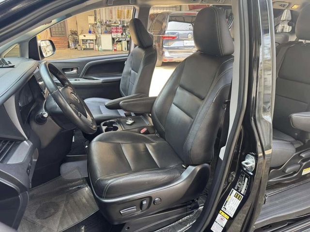 TOYOTA豐田 SIENNA  第7張相片